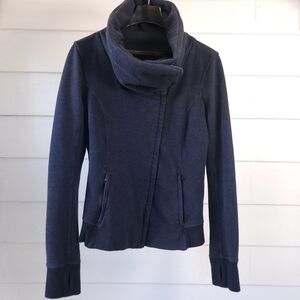 Lululemon Karmacollected Woman's Jacket Sz 10